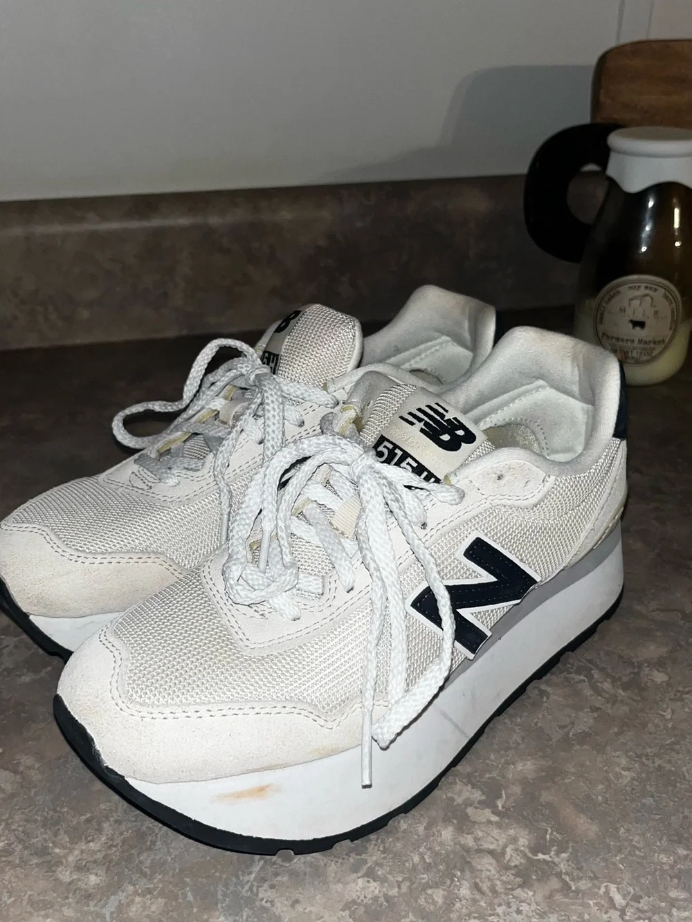 New Balance Women's White & Navy Platform Sneakers 515H